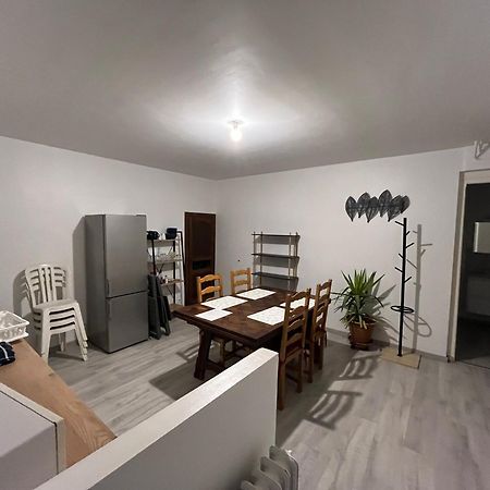 Logement Neuf En Face De La Foret. Acces Cour. Bagnoles de l'Orne Normandie Exterior photo