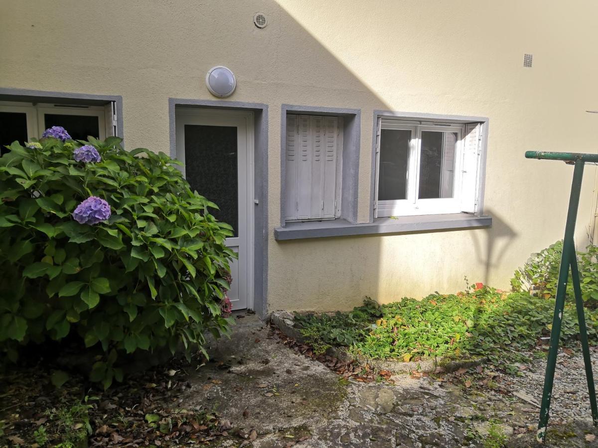 Logement Neuf En Face De La Foret. Acces Cour. Bagnoles de l'Orne Normandie Exterior photo